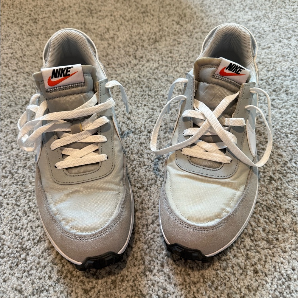 Nike Waffle Debut